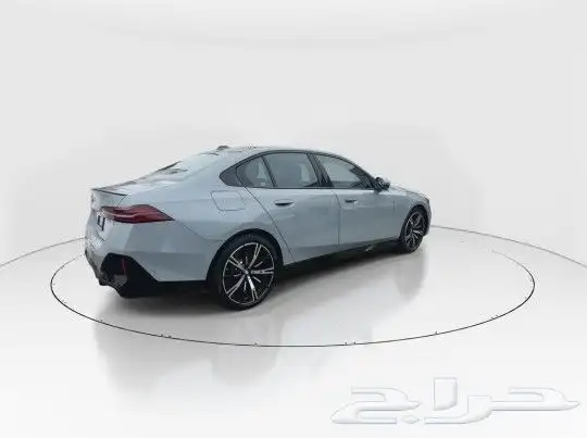 بي ام دبليو BMW 5 Series 530i XDrive M Sport موديل 2024 3