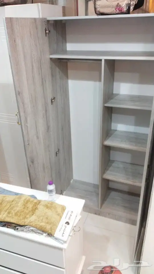 دواليب ملون وسرر قطيفي جاهزه سعر رمزي جمله قطاعي 3