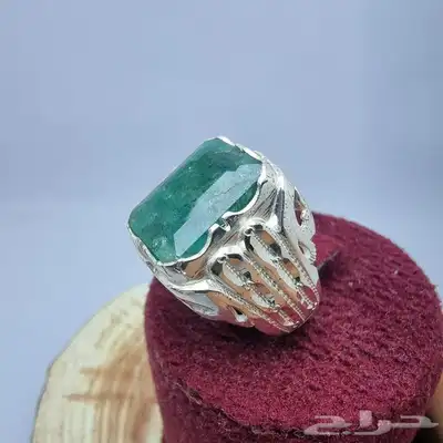 خواتم ب احجار زمرد 0