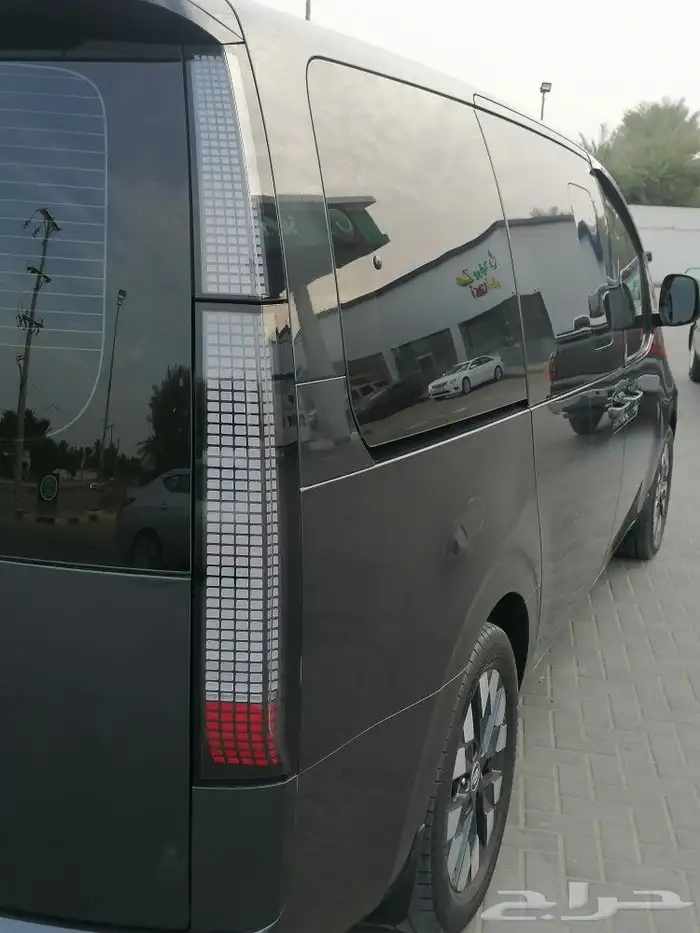 هيونداي ستاريا 2022 5