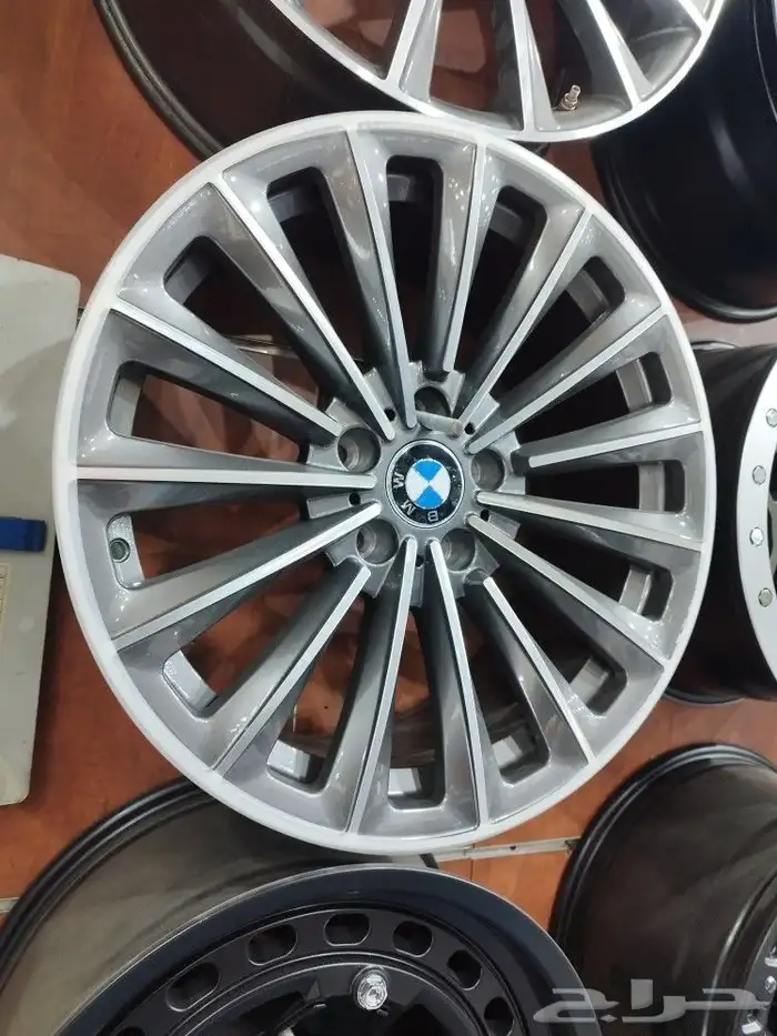 جنوط بي ام دبليو 1