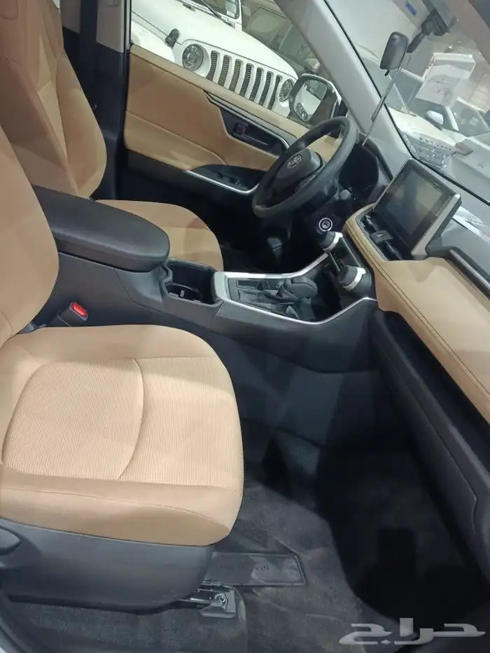 راف فور موديل 2025 2