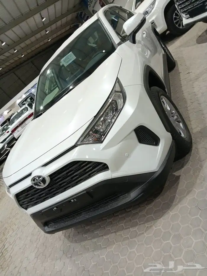 راف فور موديل 2025 12