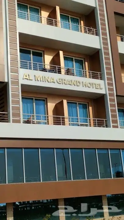 تركيب لوحة محل حروف بارزة تفصيل لوحات محلات احرف مضيئه اسمنت 2