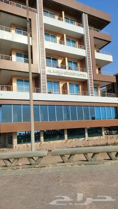تركيب لوحة محل حروف بارزة تفصيل لوحات محلات احرف مضيئه اسمنت 3