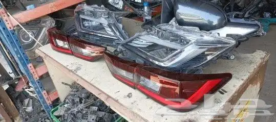 شمعات  اصتبات خلفيه   مرايات يارس موديل2023 4