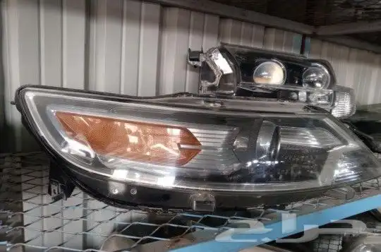 عدسات زنون شمعات اسطبات قزاز الشمعات محولات وكاله لمبات غطيا 24