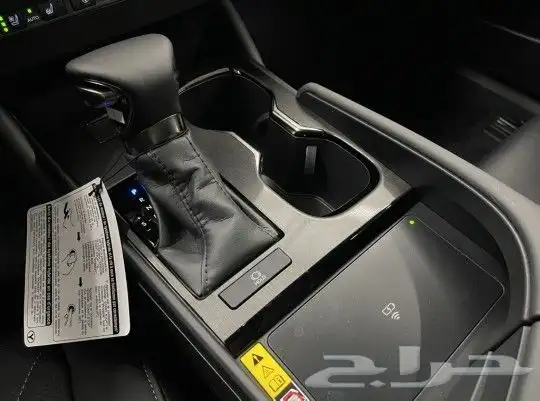 لكزس اي اس LEXUS ES 350 ULTRA LUXURY SEDAN موديل 2024 18