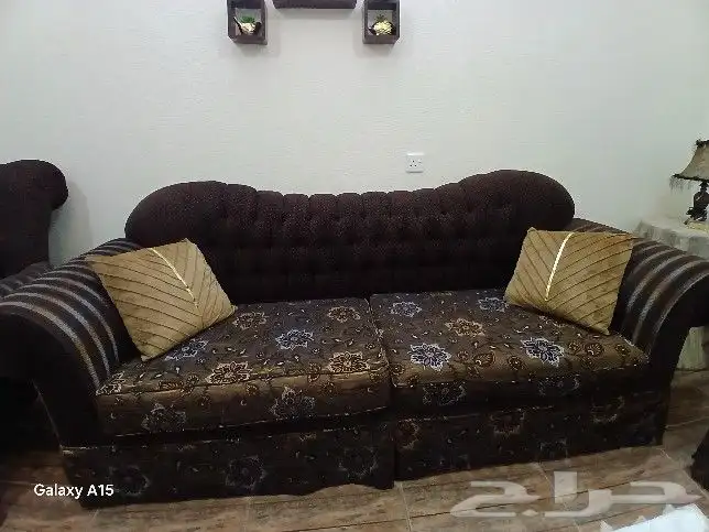 السلام عليكم للبيع كنب مفصل نظيف جدا علي السوم سبب البيع بسا 2