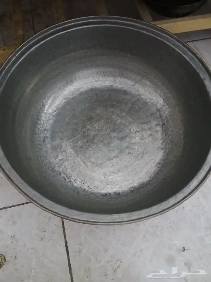 عدت محل للبيع 24