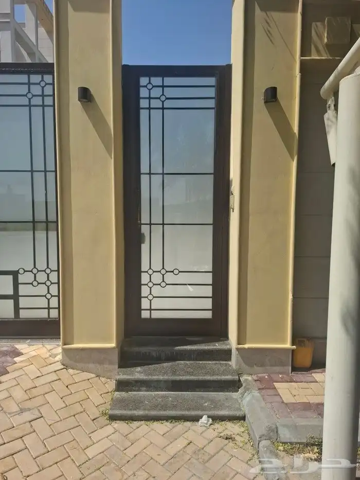 نجار ابواب نجار صيانه نجاره وصبغ 3
