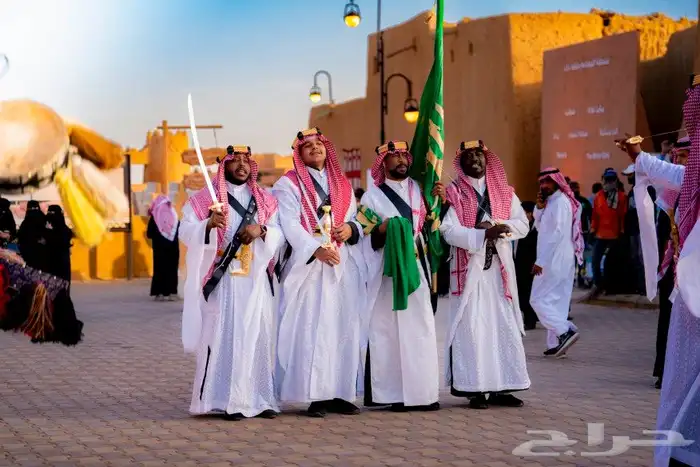 مصور تخرج طلاب فوتوغرافي و فيديو و درون 0