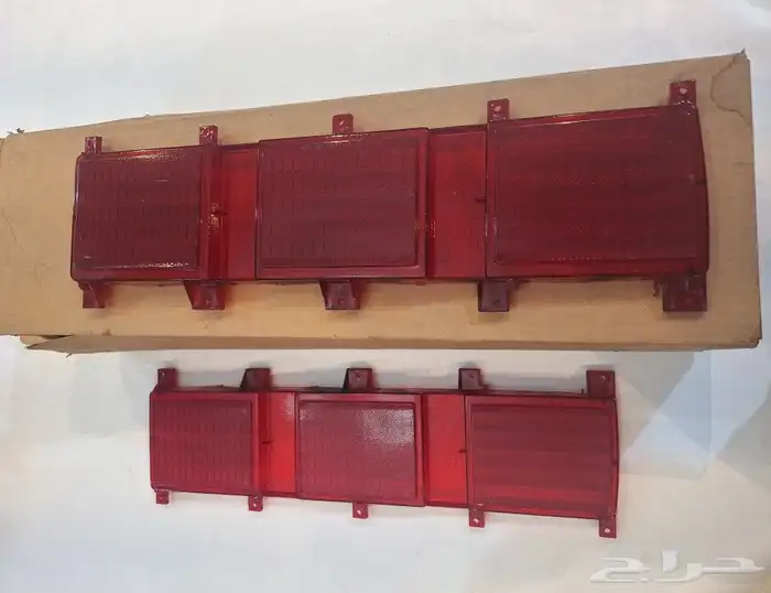 طقم اسطبات خلفيه للكابرس جي ام الثمانينات مستخدم نظيف 0