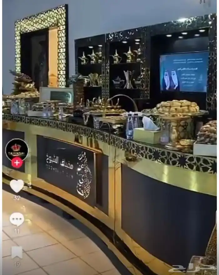 تركيب لوحات حروف بارزة بنر استيكرات صيانة لوحات واجهات كلادن 4