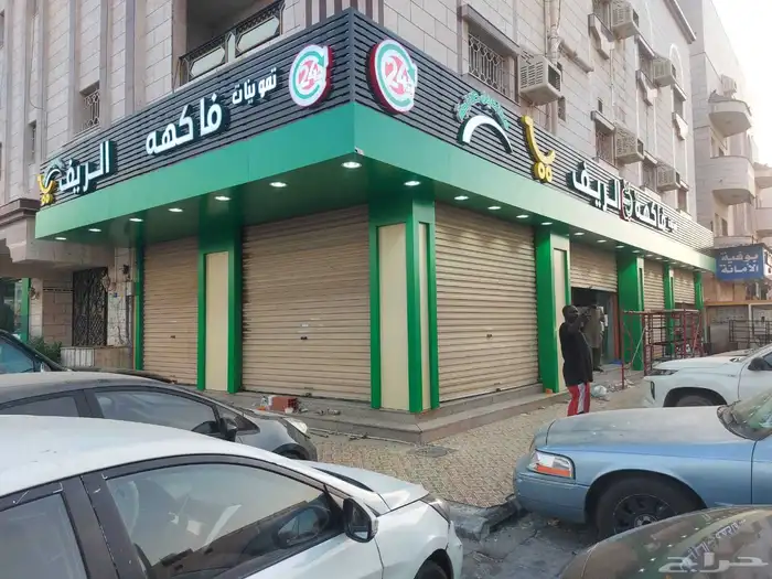 تركيب لوحات حروف بارزة بنر استيكرات صيانة لوحات واجهات كلادن 9