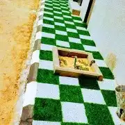متخصص في مجال تركيب العشب الصناعي وتركيب بديل الخشب الجداري 4