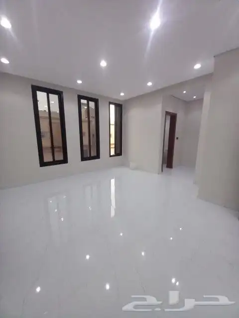 فيلا للبيع في حي ظهرة لبن 2