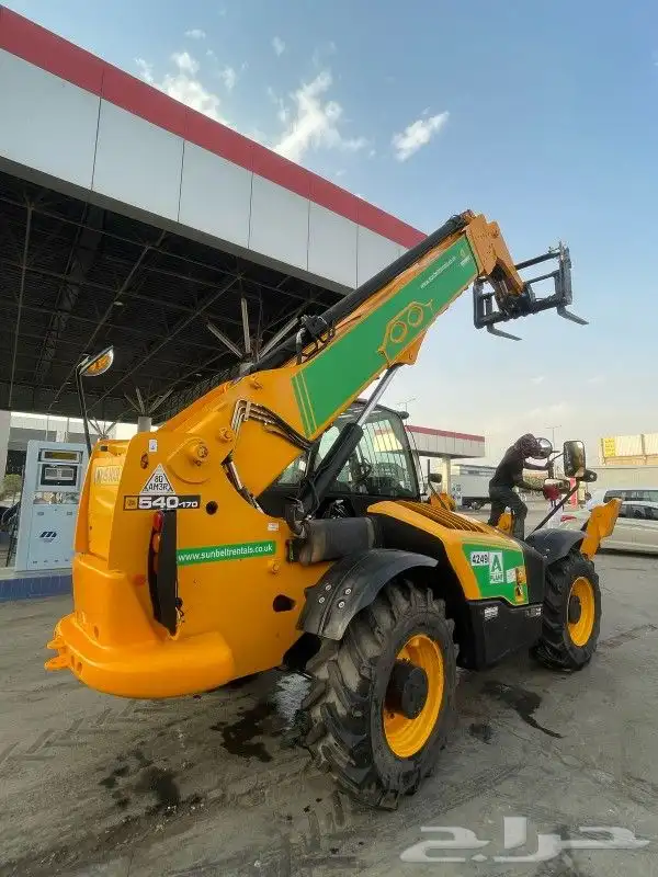 رافعه تلسكوبيه JCB تلي هندر بوم لودر 17متر مديل حديث للاجار 3