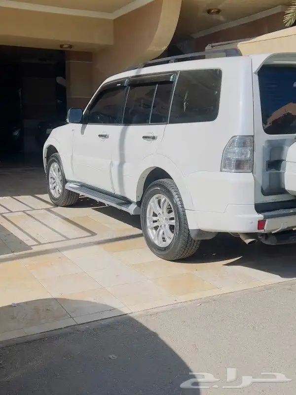 ميتسوبيشي باجيرو 1