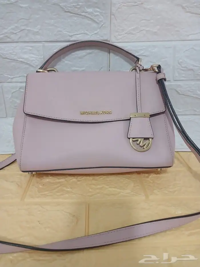 خمس شنط ماركات اصلى ب 1000 ريال فقط 22