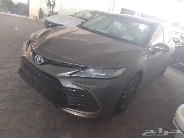 تويوتا كامري هايبرد LE 2024 السعر 115000 1