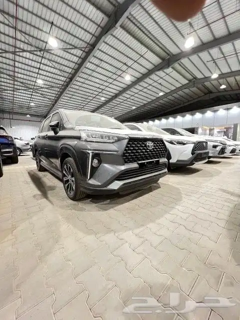 تويوتا فيلوز GLX بنزين 2024 كاش وتقسيط 1