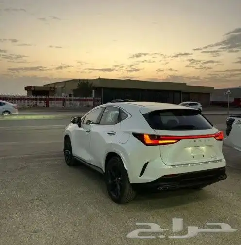 عرض اليوم لكزس NX350AA 2025 1