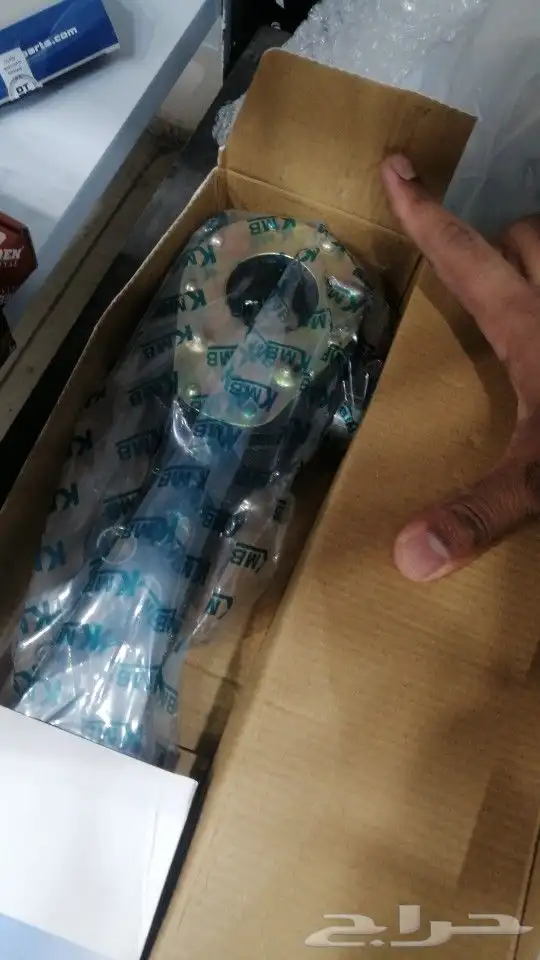 قطع غيار شاحنات فولفو 3