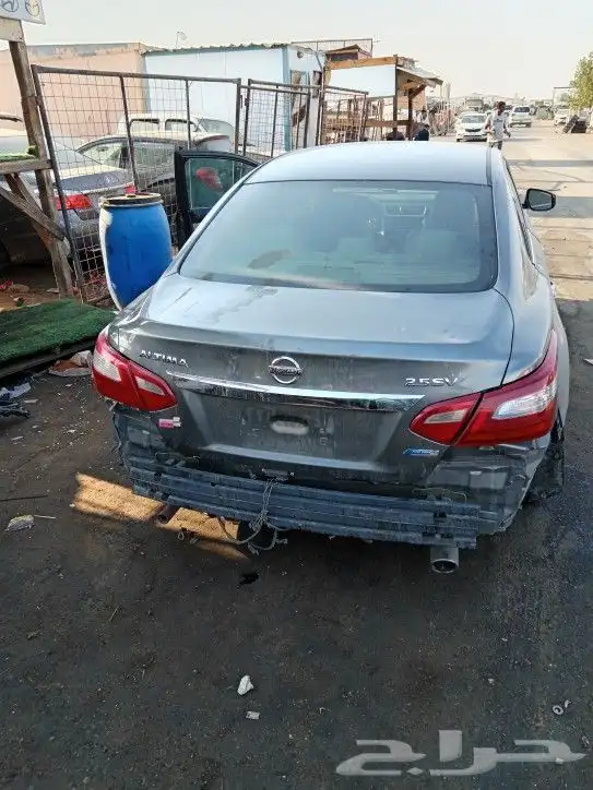 التيما 2018 البيع تشليح قطع غيار وليس كامل 2