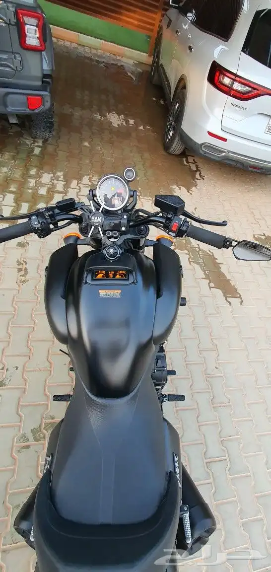 2018 yamaha Vmax with 240mm rear tire kit الوحيد بالمملكة 9