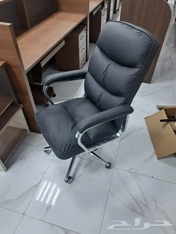 كراسي مكتبيه دور وثابت 3