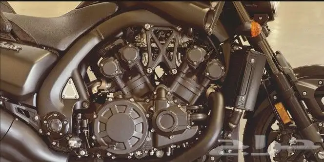 2018 yamaha Vmax with 240mm rear tire kit الوحيد بالمملكة 1