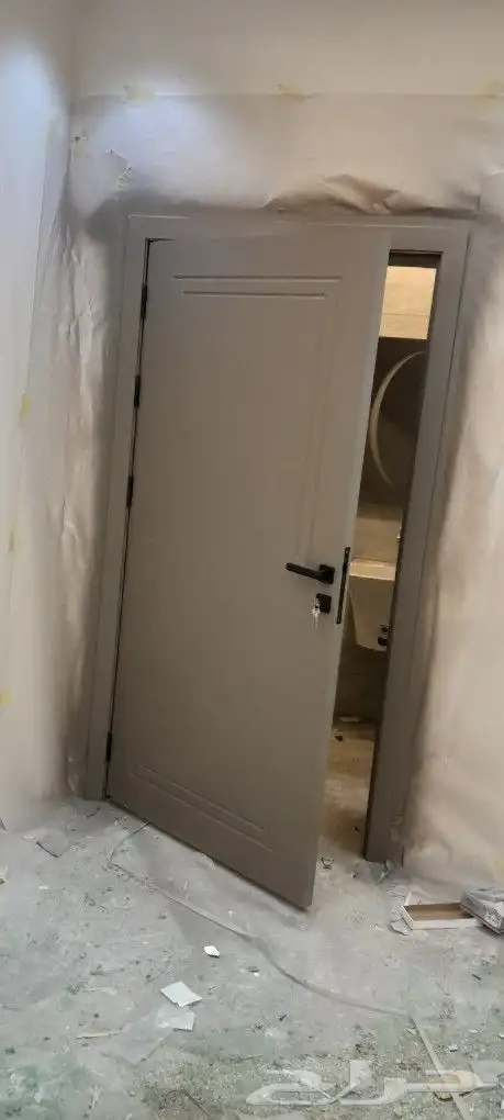 نفصل ابواب اخضر سنديان الخضر هو مقاسات في مقاس صغير وفي مقاس 0