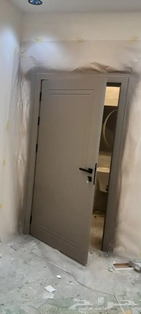 نفصل ابواب اخضر سنديان الخضر هو مقاسات في مقاس صغير وفي مقاس 1