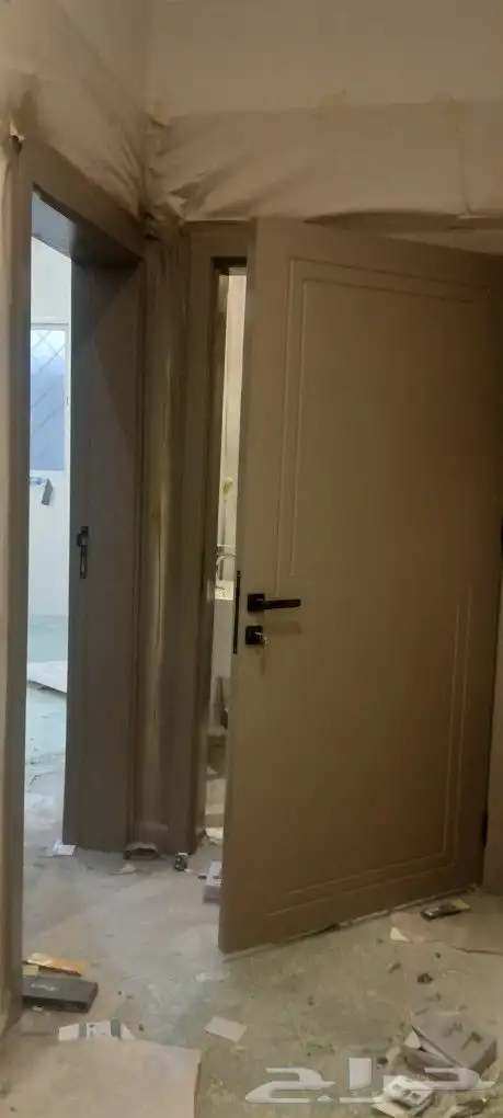 نفصل ابواب اخضر سنديان الخضر هو مقاسات في مقاس صغير وفي مقاس 4