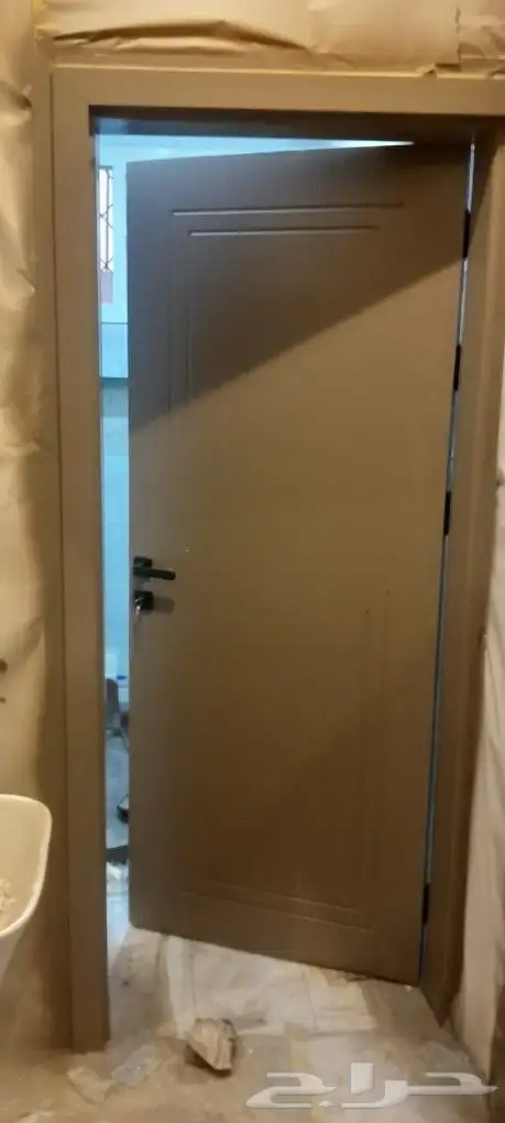 نفصل ابواب اخضر سنديان الخضر هو مقاسات في مقاس صغير وفي مقاس 3