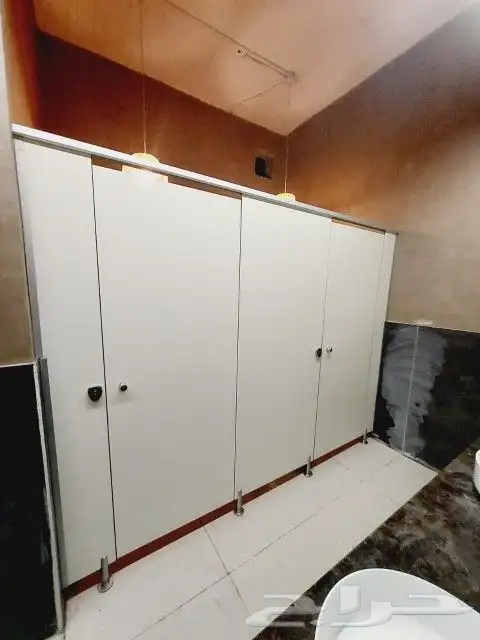 HPL toilet cubicles and partitions 2
