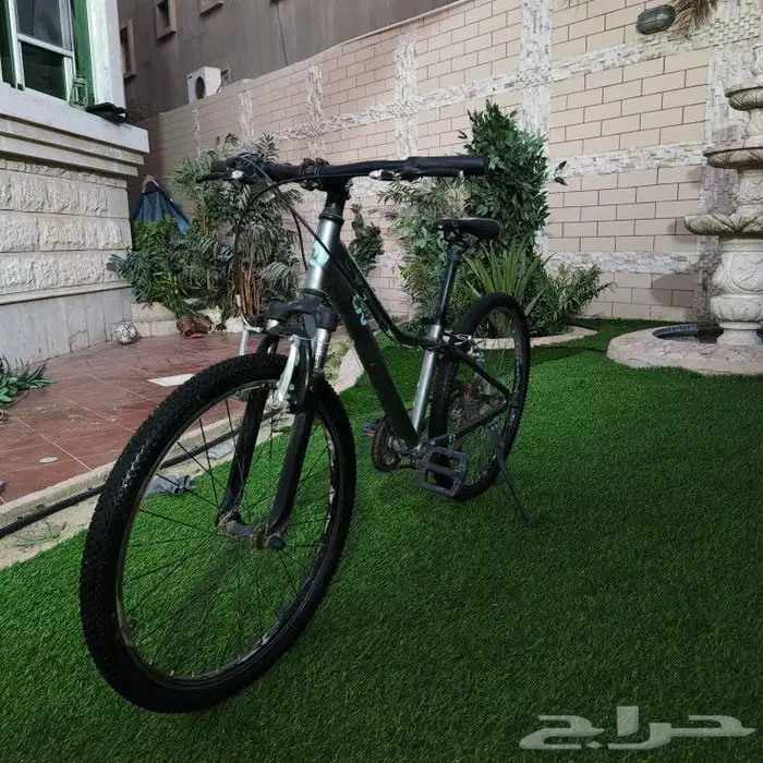 سيكل رياضي نضيف ماركه liv ماركه غنيه عن التعريف 0