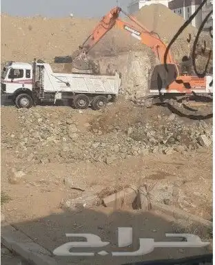 تريلات قلابات سكس شيولات بوكلينات بوبكات دينات قلاب للإيجار 5