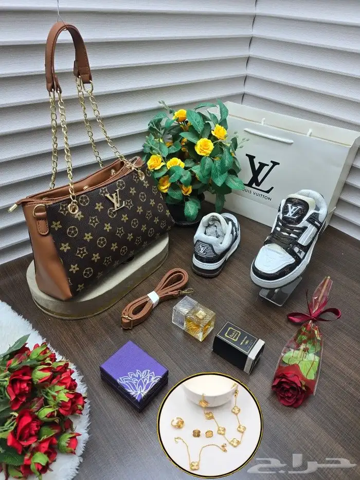 أفخم الشوزات والشناط النسائي 1