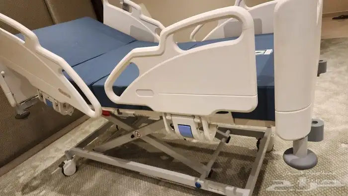 سرير طبي كهربائي مع مرتبه طبيه 2