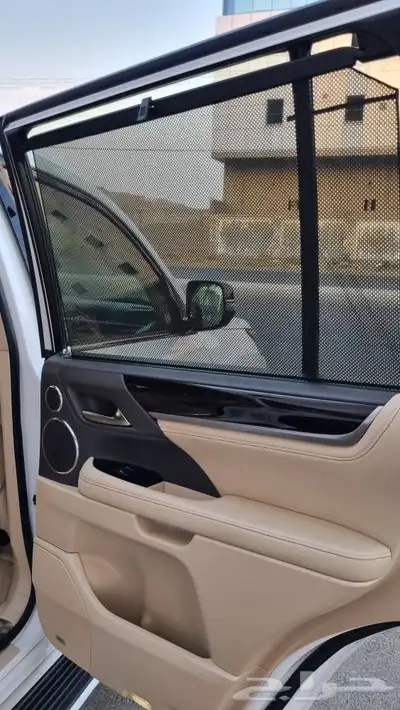 تم البيع لكزس LX570 2017 25