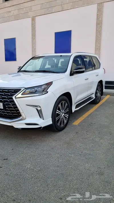 تم البيع لكزس LX570 2017 2