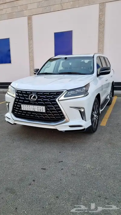 تم البيع لكزس LX570 2017 1