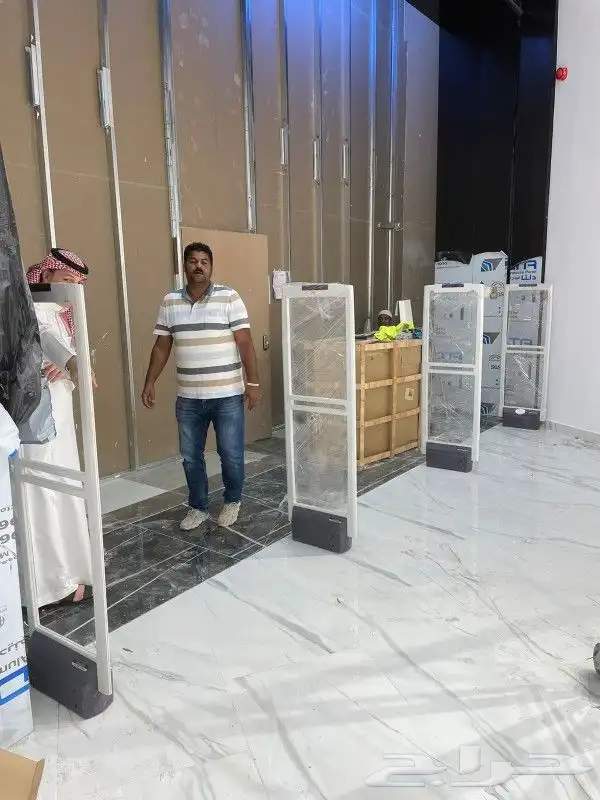 بوابات حماية المنتجات من السرقة للمحلات التجارية 0