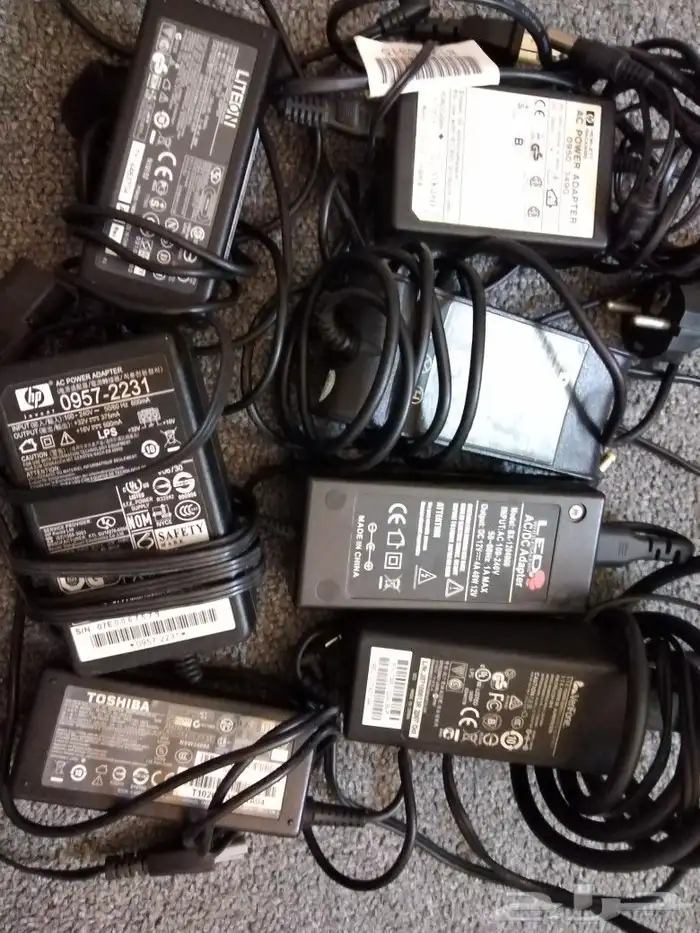مجموعة شواحن لابتوب وسلك hdmi 0