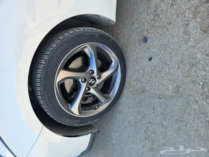 هيوانداي فوليستر 1