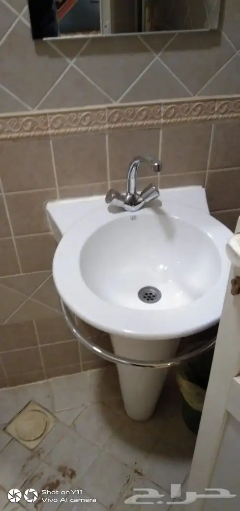 اغراض شبه جديد ممتازة كميات 2