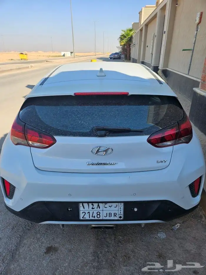 هيوانداي فوليستر 8