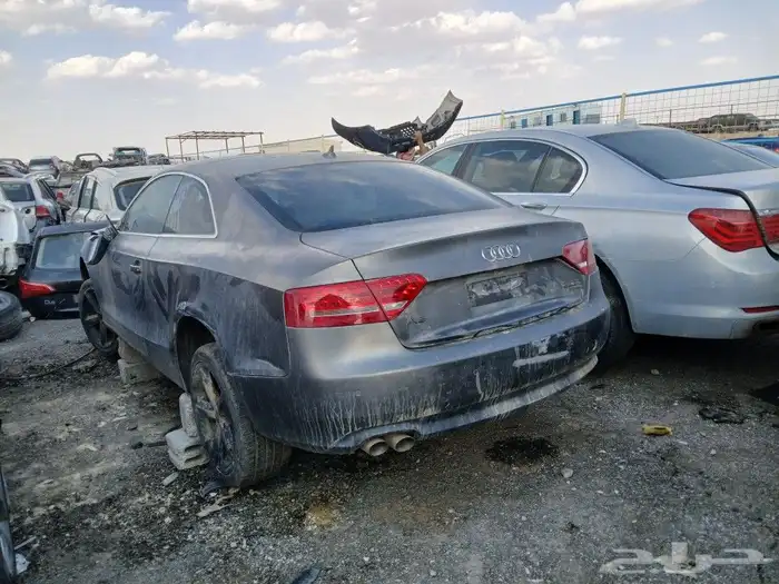 يتوفر لدينا قطع غيار اودي A5 موديل 2012 0